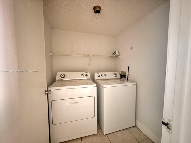 Building Photo - 8430 Coral Lake Way