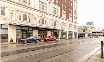 Building Photo - 604 S 3rd St