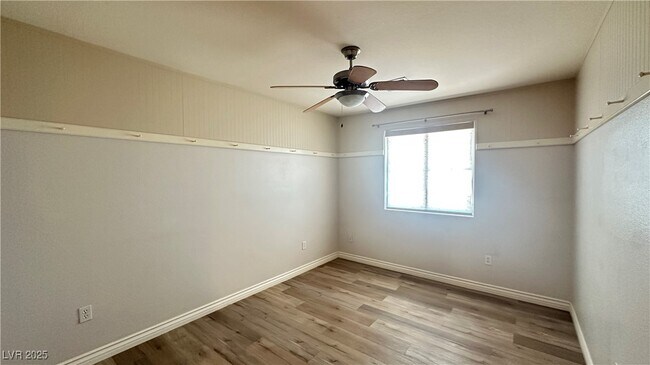 Building Photo - 5273 Candlespice Way