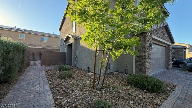 Building Photo - 6943 Denio Island St