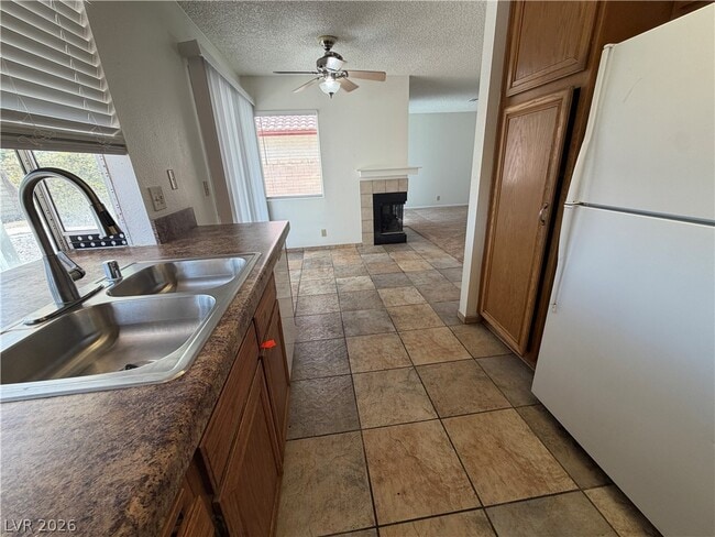 Building Photo - 9509 Swan Bay Dr