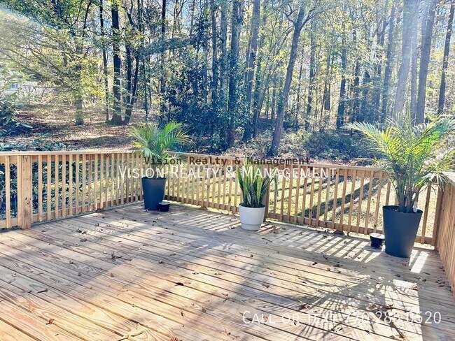 Building Photo - 51 Highland Way