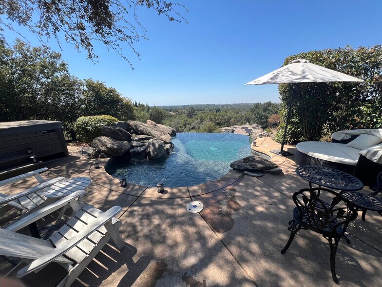 Backyard - 9220 Touchstone Ct
