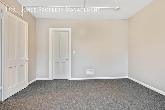 Building Photo - 10601 Alleghany Rd