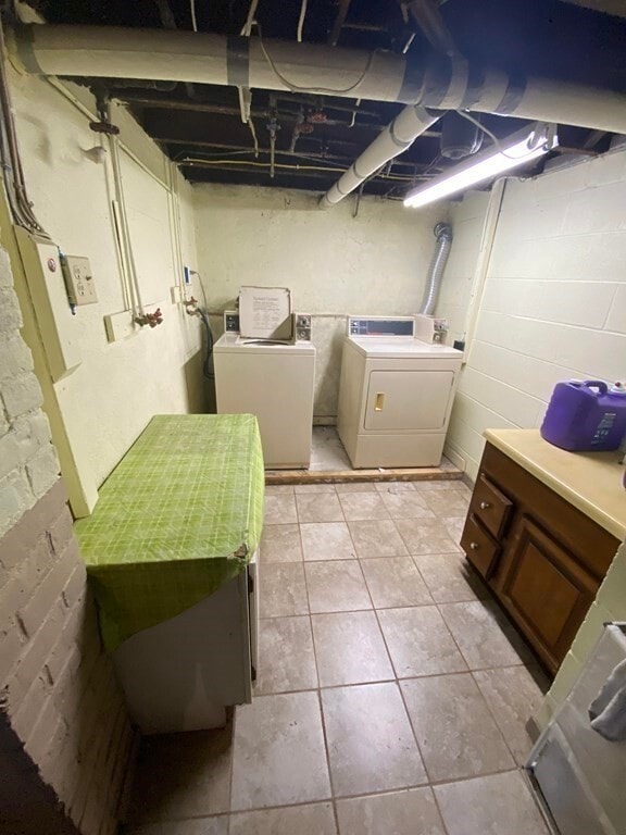 Building Photo - 61 Western Ave