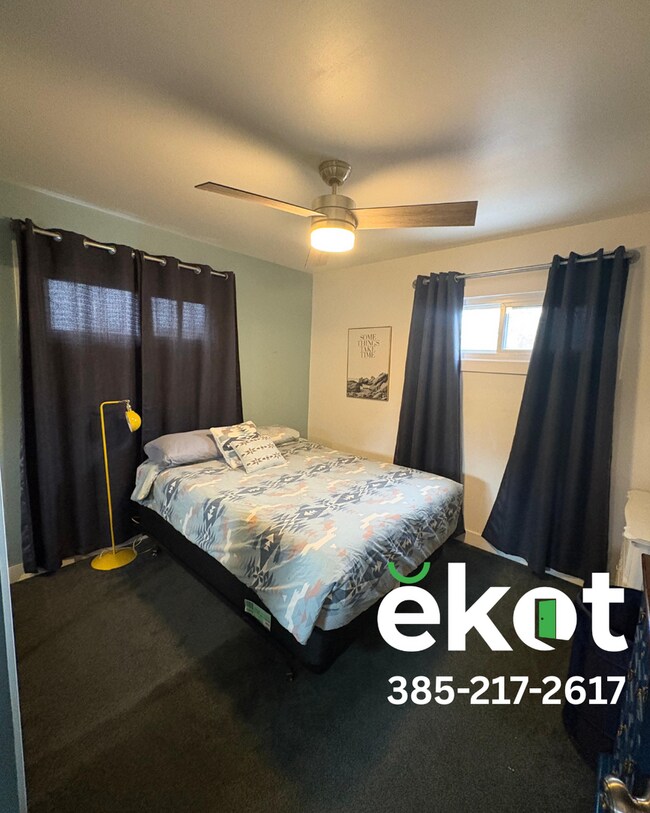 Building Photo - Birtok-500 South-1269