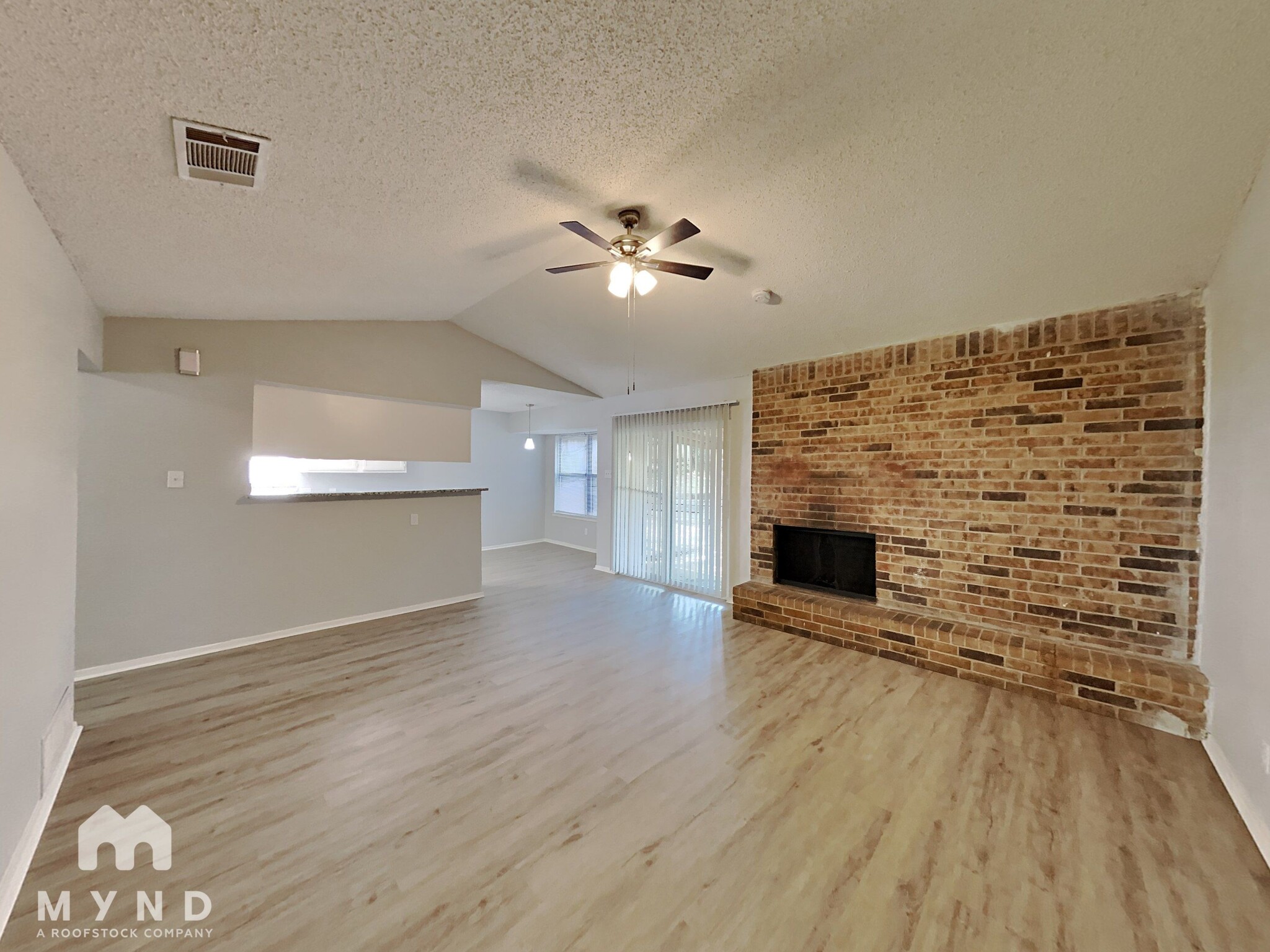 Building Photo - 717 Timberoaks Dr