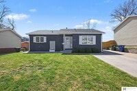 Building Photo - 8109 Valley Rd