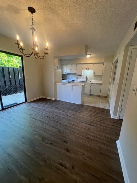 Building Photo - 6905 Cleaton Rd