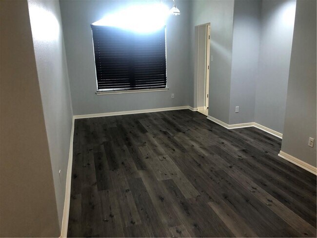 Building Photo - 11816 Dunfries Ln