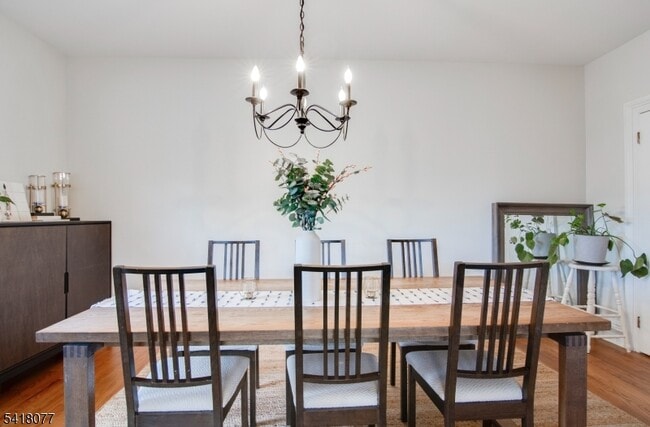 Building Photo - 660 Bloomfield Ave