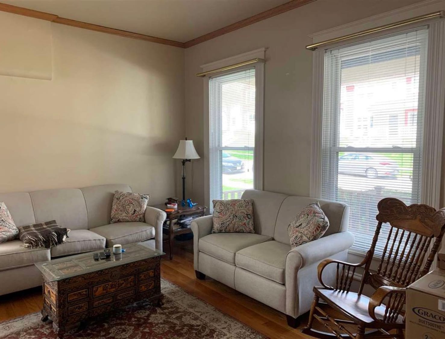 Building Photo - 610 Fenelon Pl