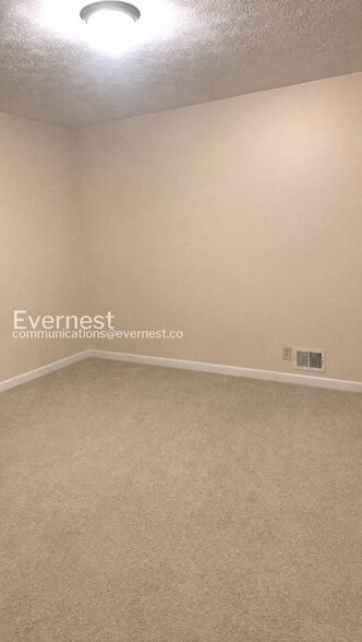 Building Photo - 1166 Shoreham Dr