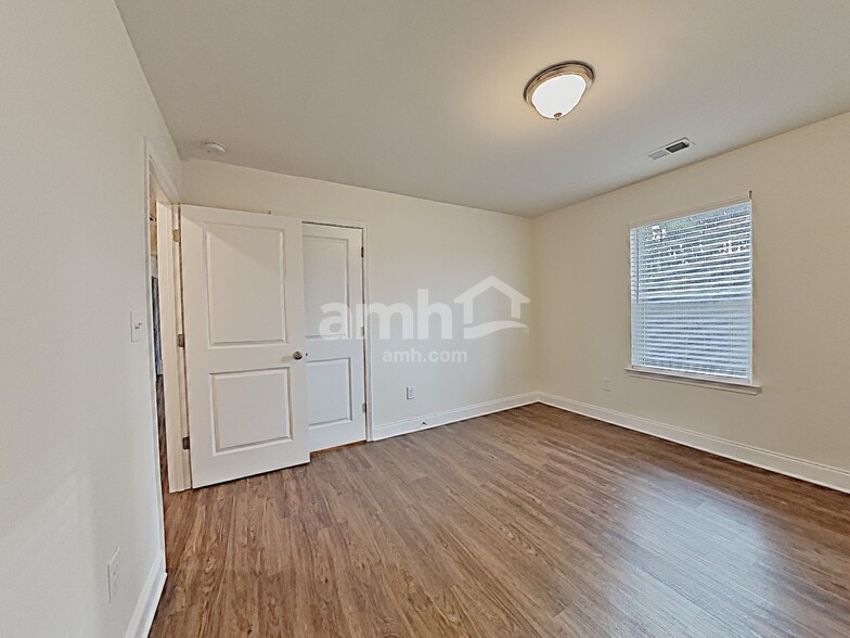Building Photo - 4915 Franks Creek Way