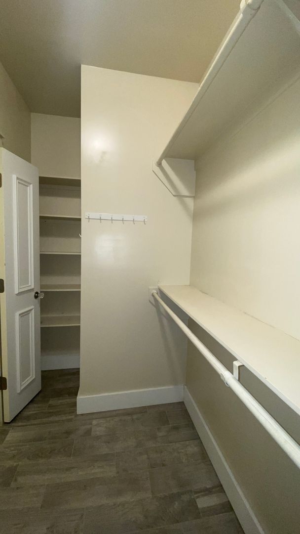 Building Photo - Craftsman-Style Home in Historic Fairmount!