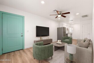 Building Photo - 1646 E McKinley St