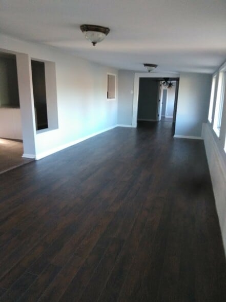 Building Photo - 1704 Bob White Dr