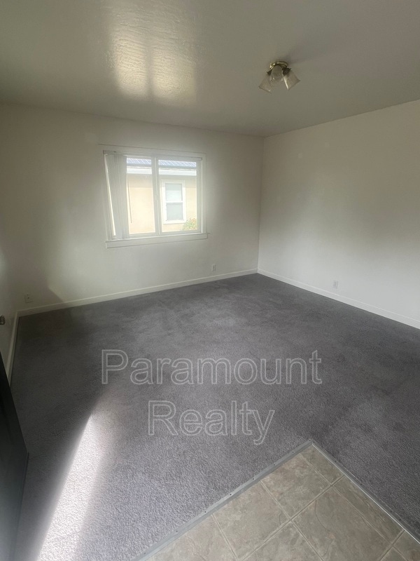 Building Photo - 188 N 14th St