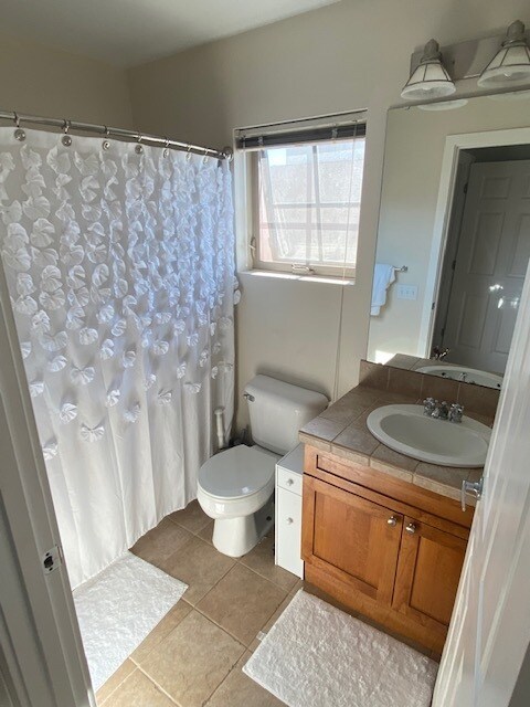 Building Photo - 123 Queen Anne Ave N