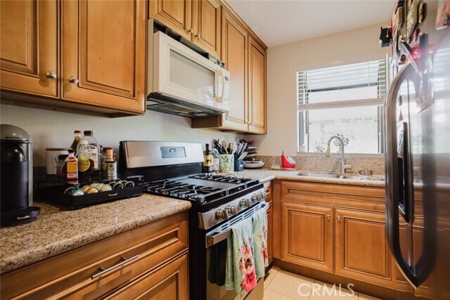 Building Photo - 18168 W Sundowner Way