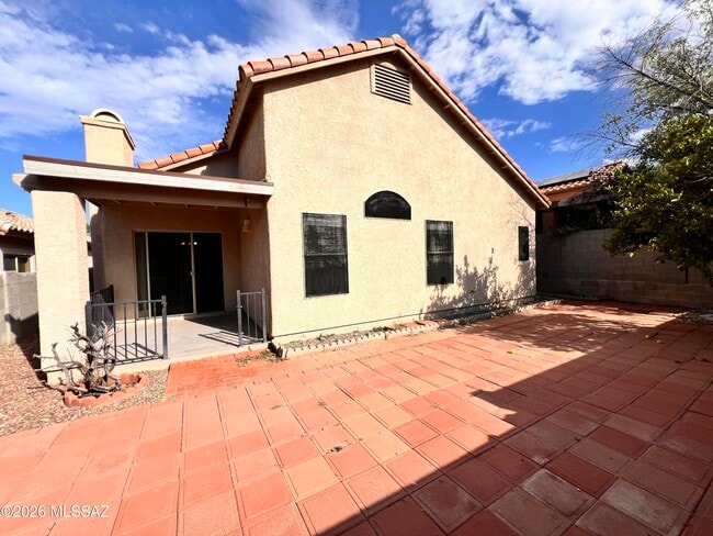 Building Photo - 12188 N Kylene Canyon Dr