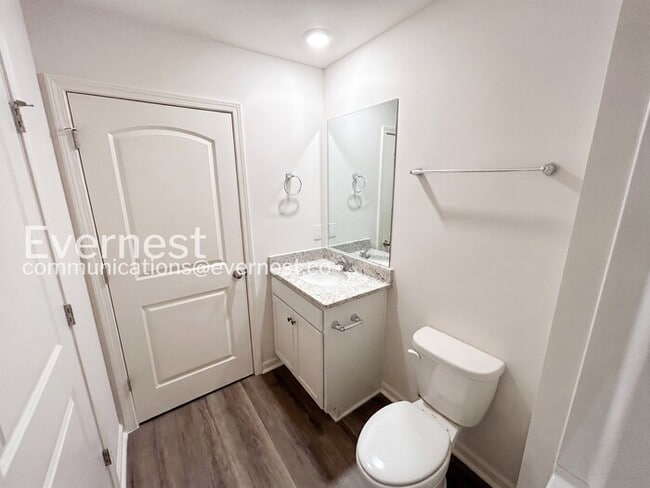 Building Photo - 109 Maple Spg Trl