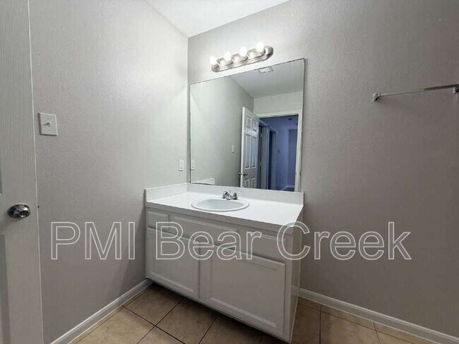 Building Photo - 6407 Waldron Dr