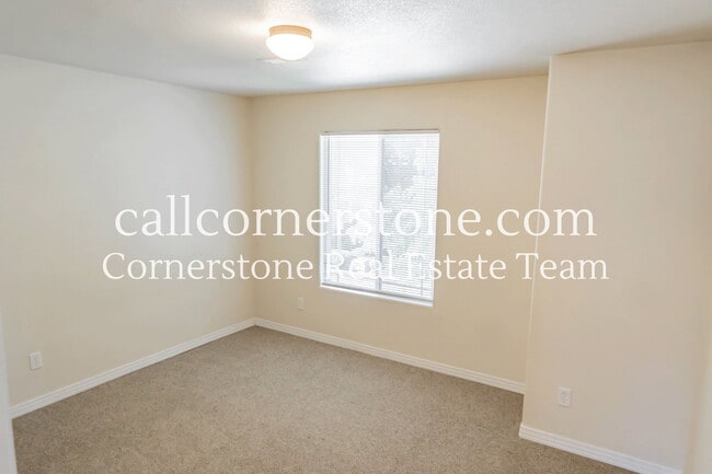 Building Photo - 1415 Madison Ridge Heights
