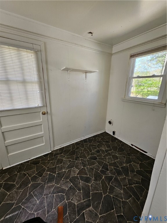 Building Photo - 203 N Amelia Ave