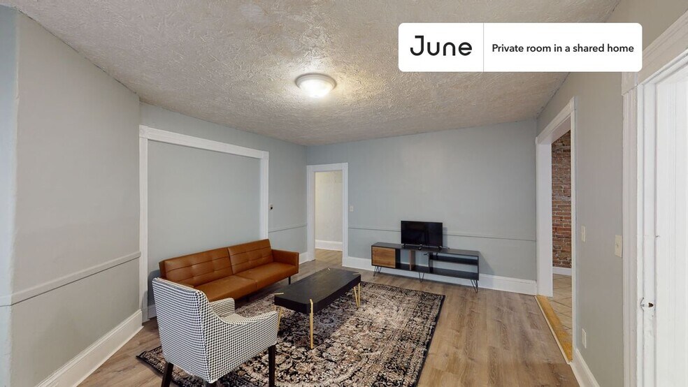 Building Photo - Room in Shared 7 bed/2 bath home