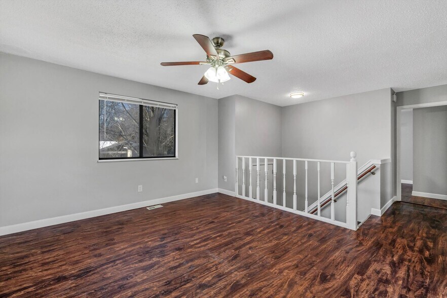 Building Photo - 11 Carriage Lane