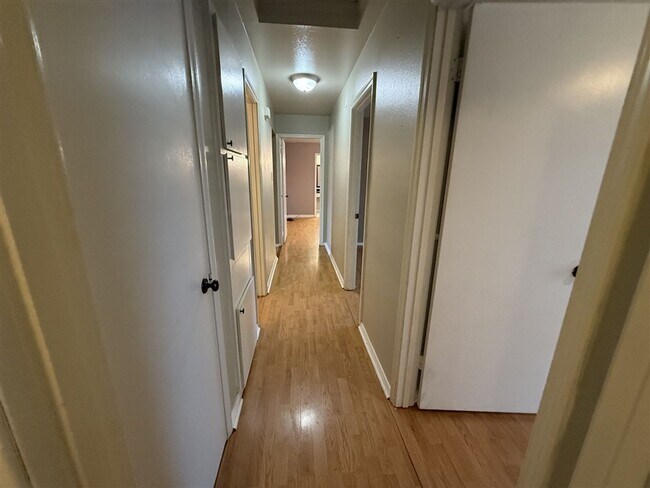 Building Photo - Beautiful 3 bedroom 2 bath home for lease ...