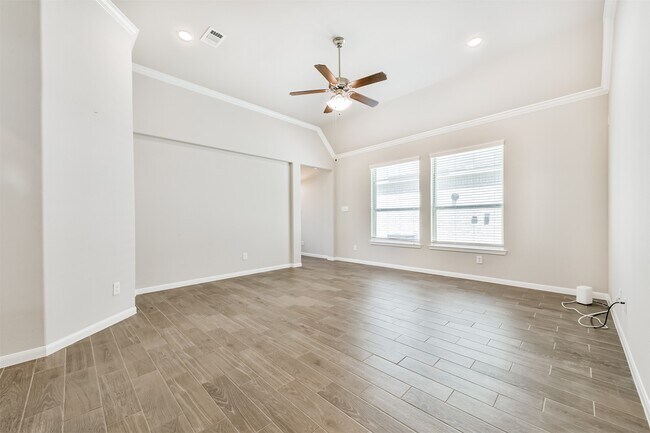 Building Photo - 6330 Lemon Balm Ln