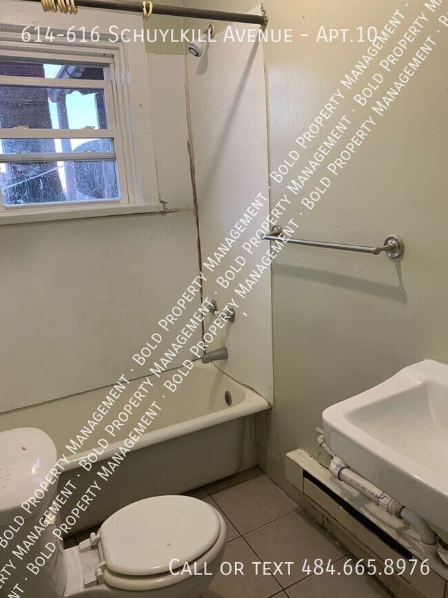 Building Photo - 614-616 Schuylkill Avenue-Apt.10