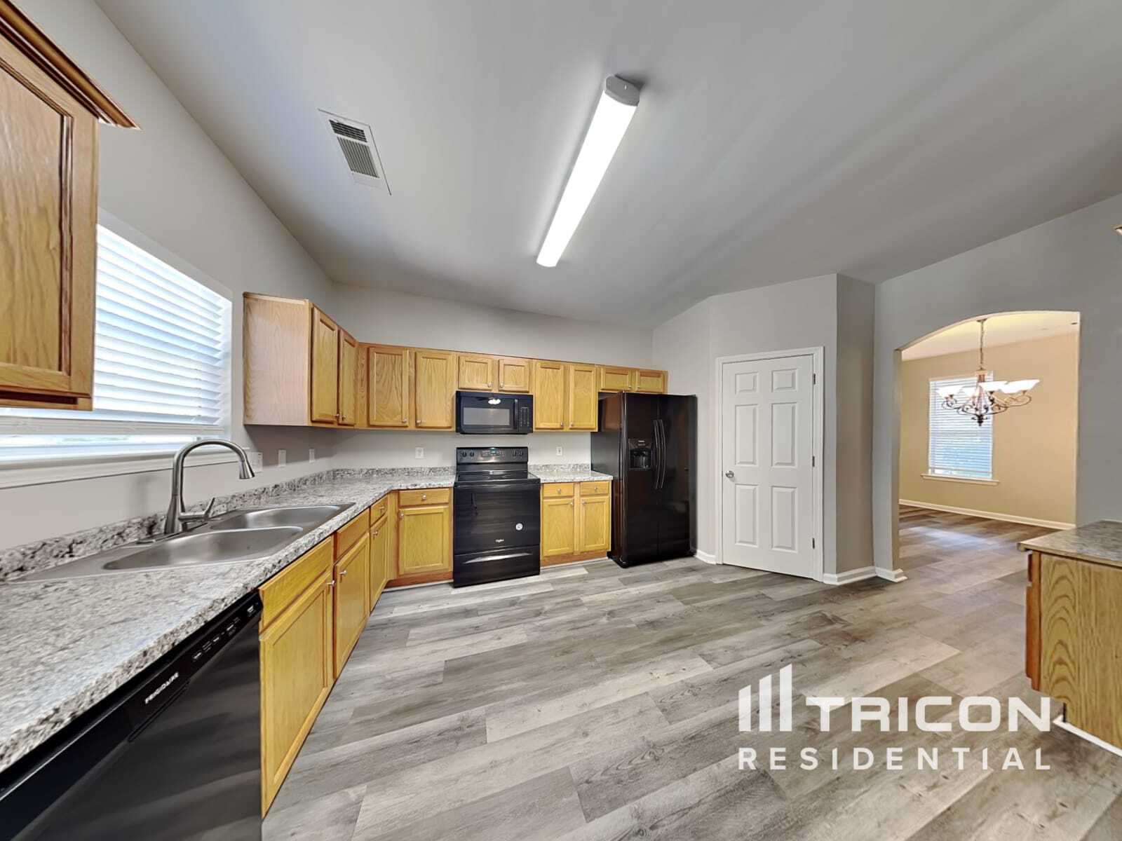 Building Photo - 606 Brookwater Dr