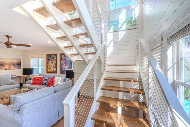 Building Photo - 7 Periwinkle Ln