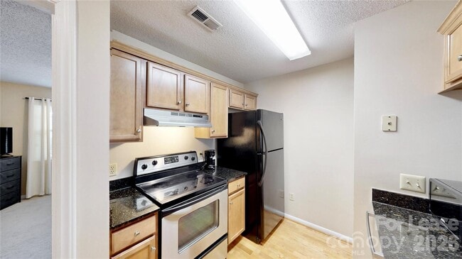 Building Photo - 424 Mather Green Ave