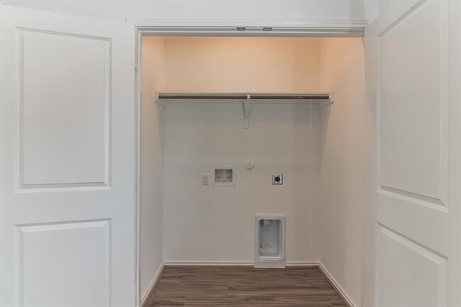 Building Photo - 101 Rioja