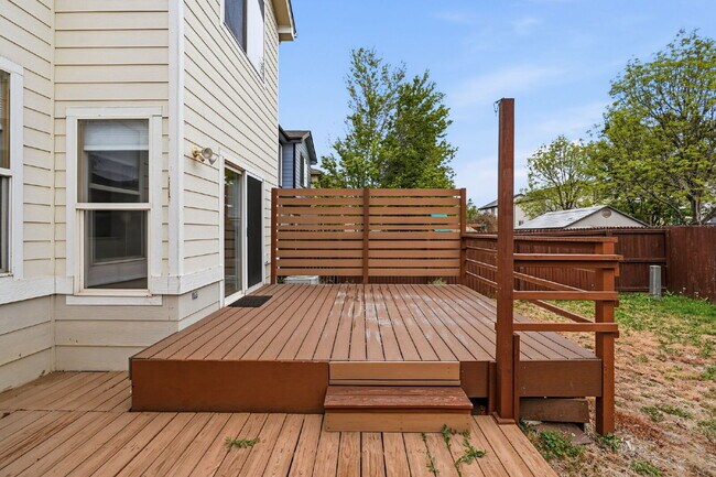 Building Photo - Welcome to this well-maintained 4-bedroom home in the heart of Thornton!
