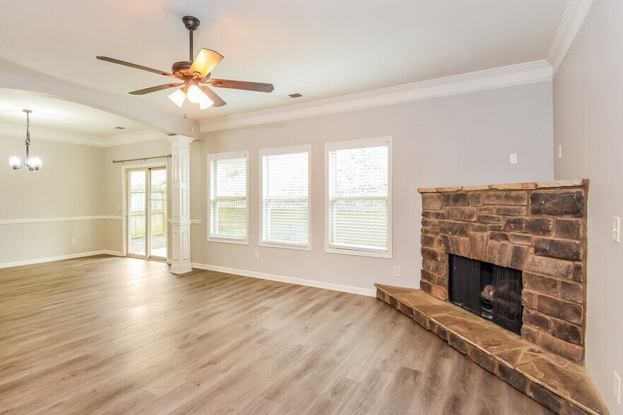 Building Photo - 159 Bethany Manor Dr