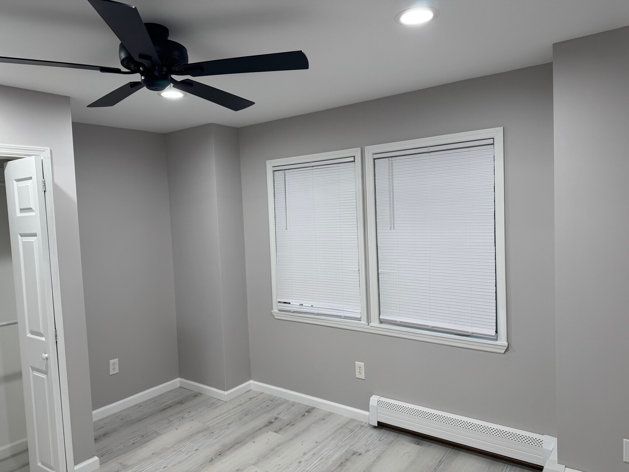 Building Photo - 18 Fairwood Ln