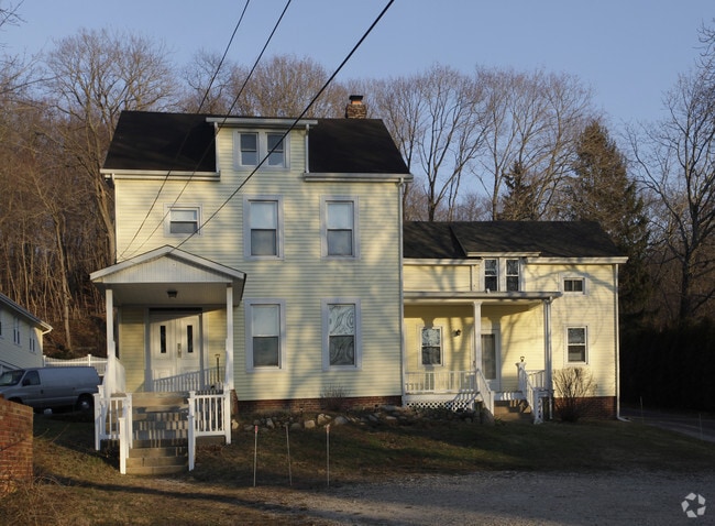 Primary Photo - 149 Harbor Rd