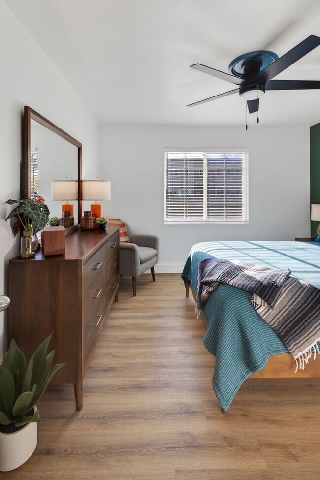 Building Photo - Welcome to Reno Nevada’s Biggest Little BnB !!