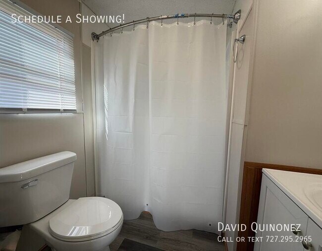 Building Photo - 6622 Country Ln