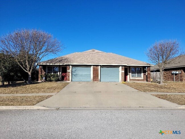 Primary Photo - 1511 Powder River Dr