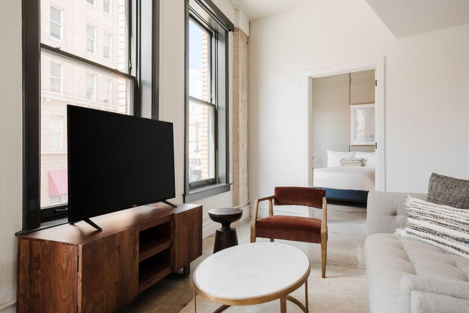 Building Photo - 505 E Travis St