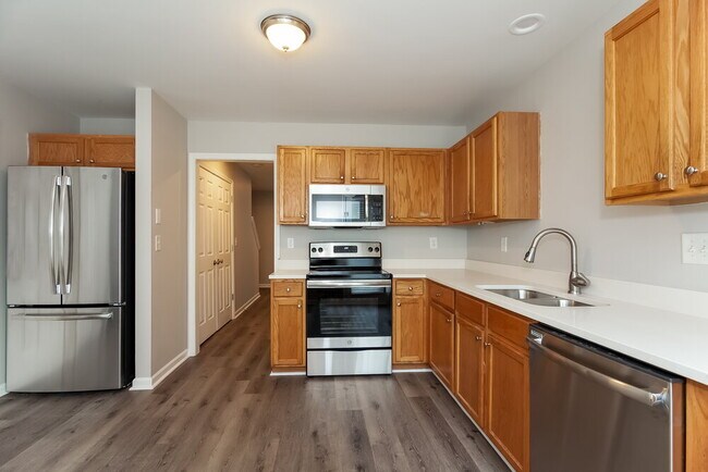 Building Photo - 929 Grass Hollow Ct