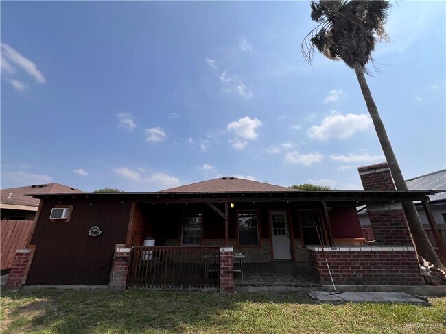 Building Photo - 3001 E Camelia Ave