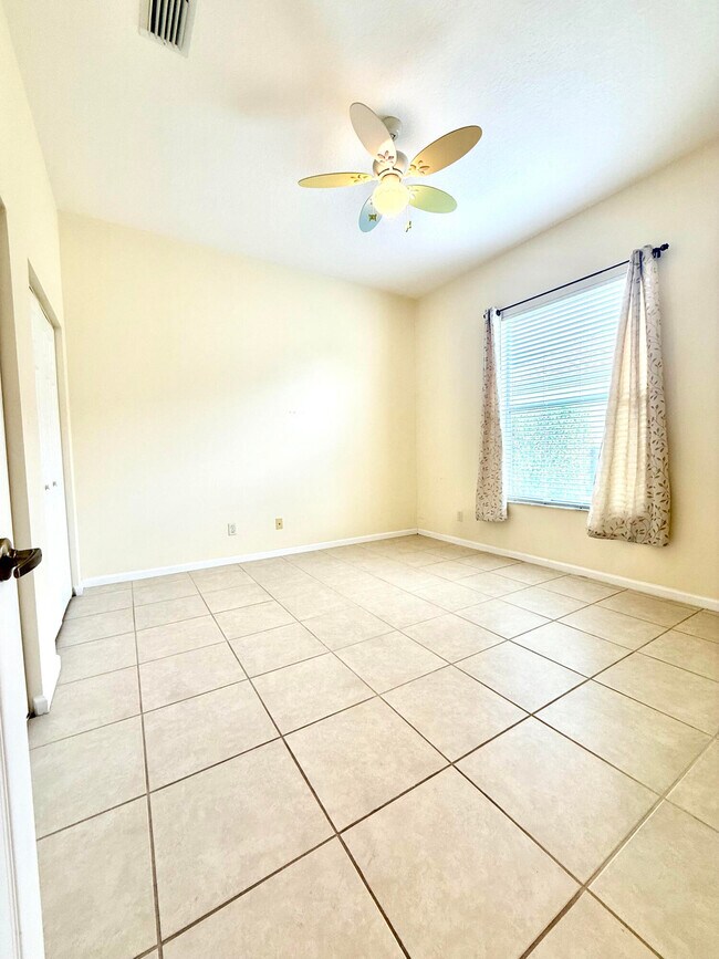Building Photo - 408 North Key Lime Square SW