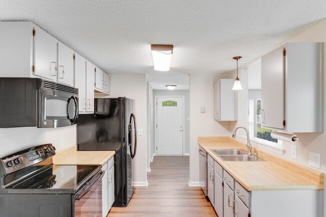 Building Photo - Stylishly Updated 3-Bedroom Home in Sought...